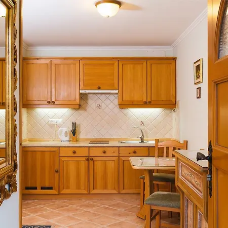 Апартаменты Dolar